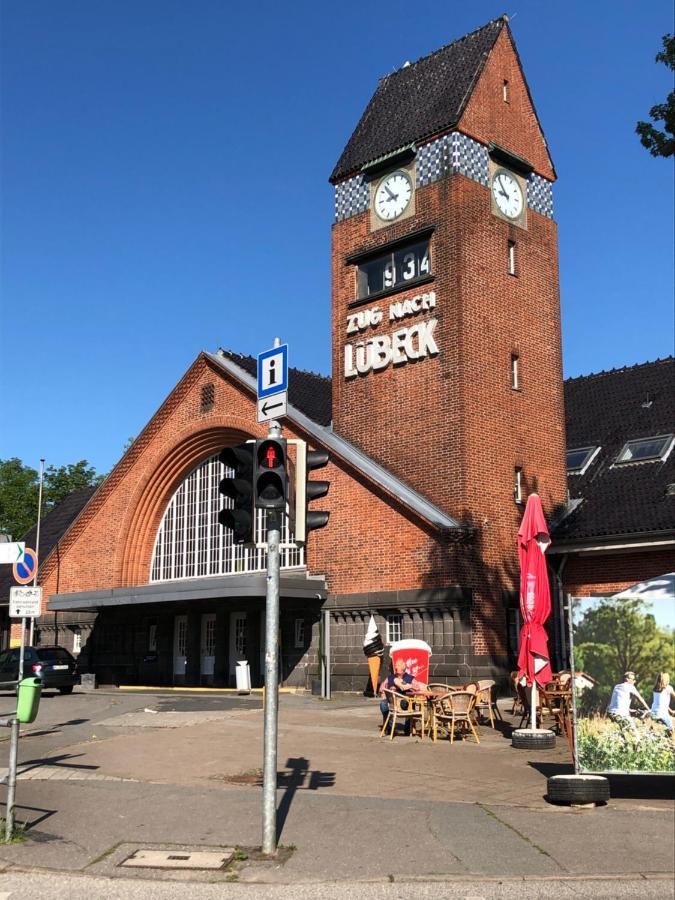 Ferienwohnung "Klarschiff" Travemuende Fusslaeufig Zum Strand Lübeck Exterior foto