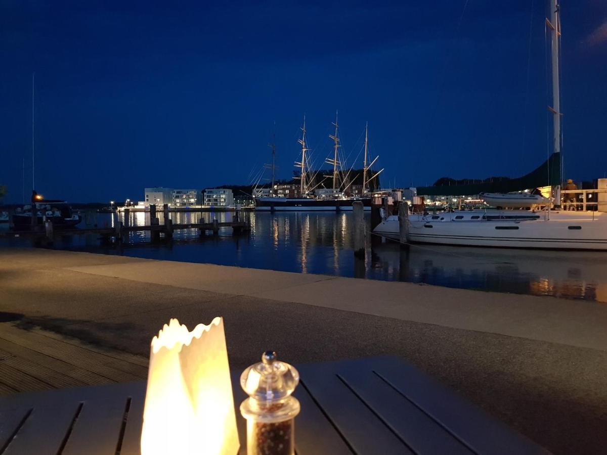 Ferienwohnung "Klarschiff" Travemuende Fusslaeufig Zum Strand Lübeck Exterior foto